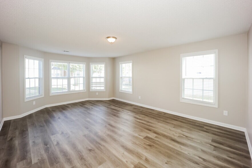 Building Photo - 11776 Registry Blvd
