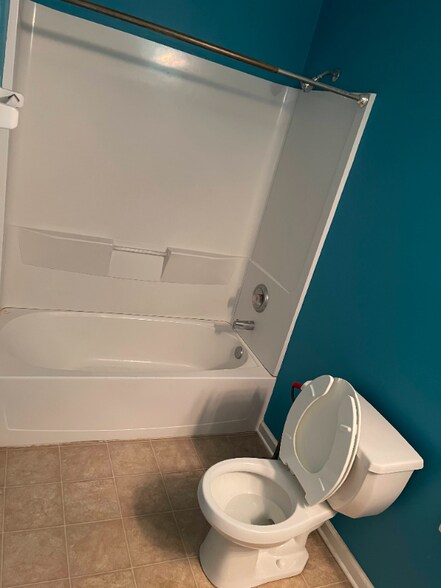 Building Photo - 1000 Smithfield St