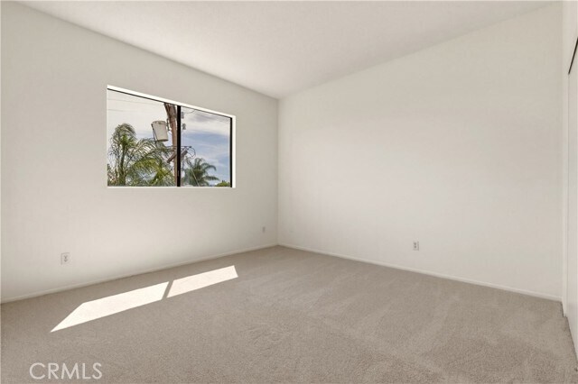 Building Photo - 17312 Chatsworth St