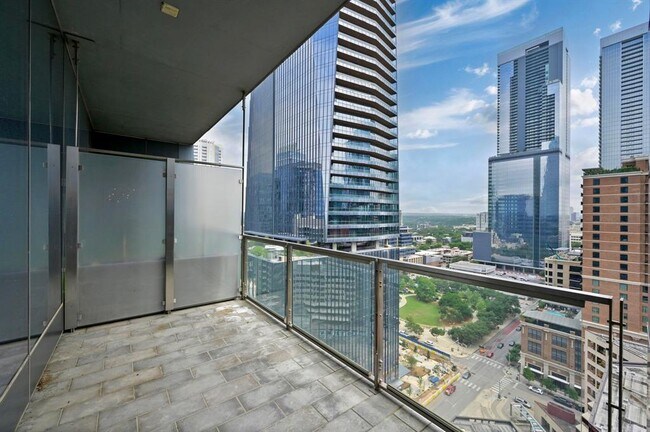 Building Photo - 210 Lavaca St