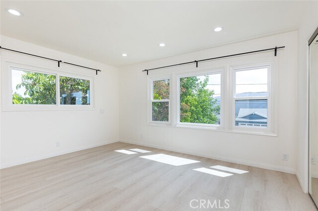 Building Photo - 3511 Paraiso Way