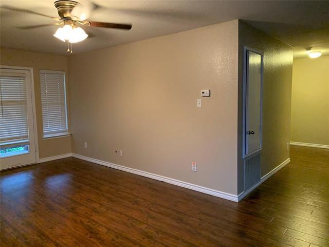 Building Photo - 2408 Emerald Ln