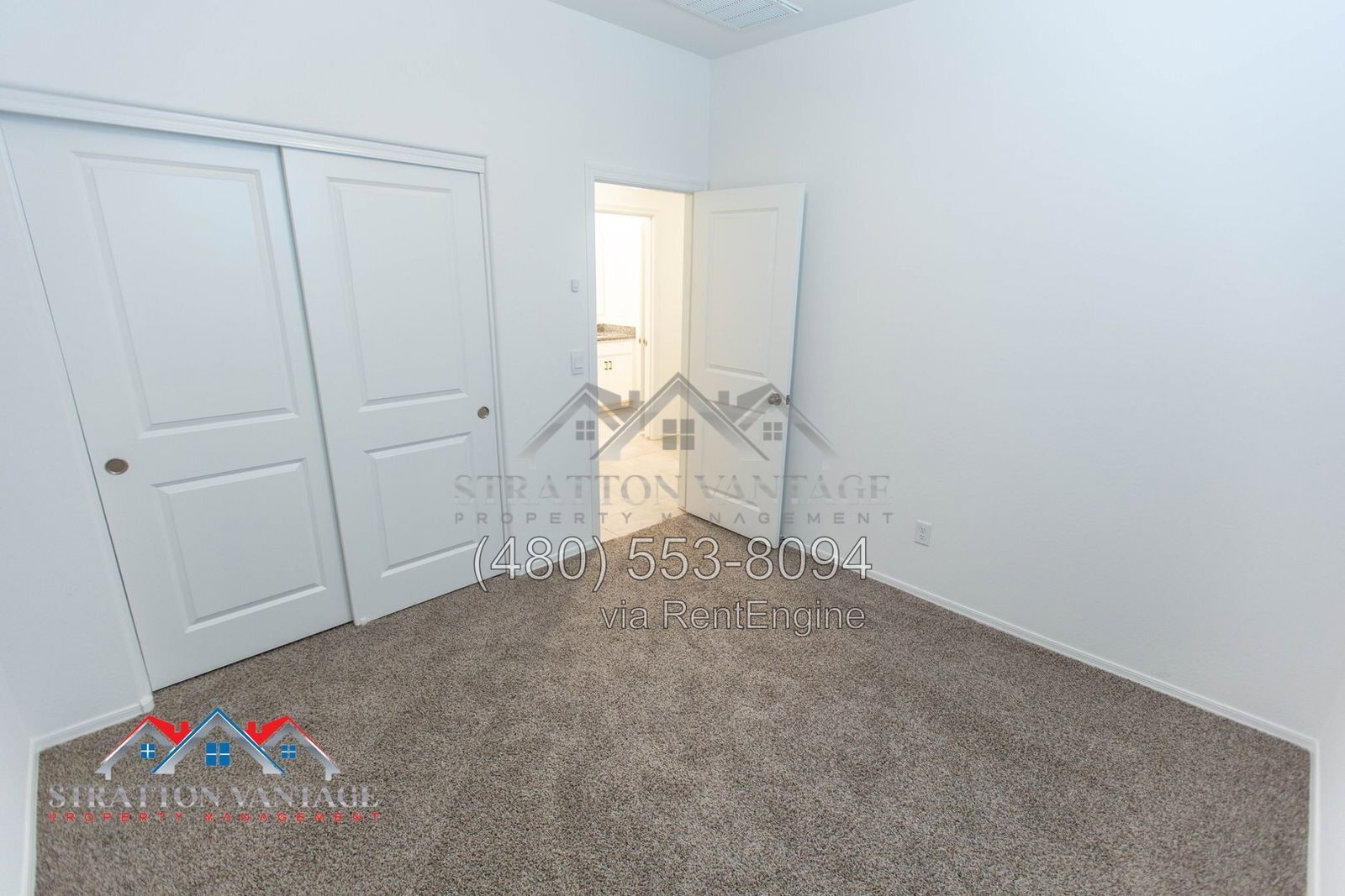 Building Photo - 1146 W Descanso Canyon Dr