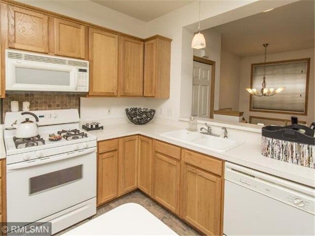 Building Photo - 2392 Eagle Trace Ln