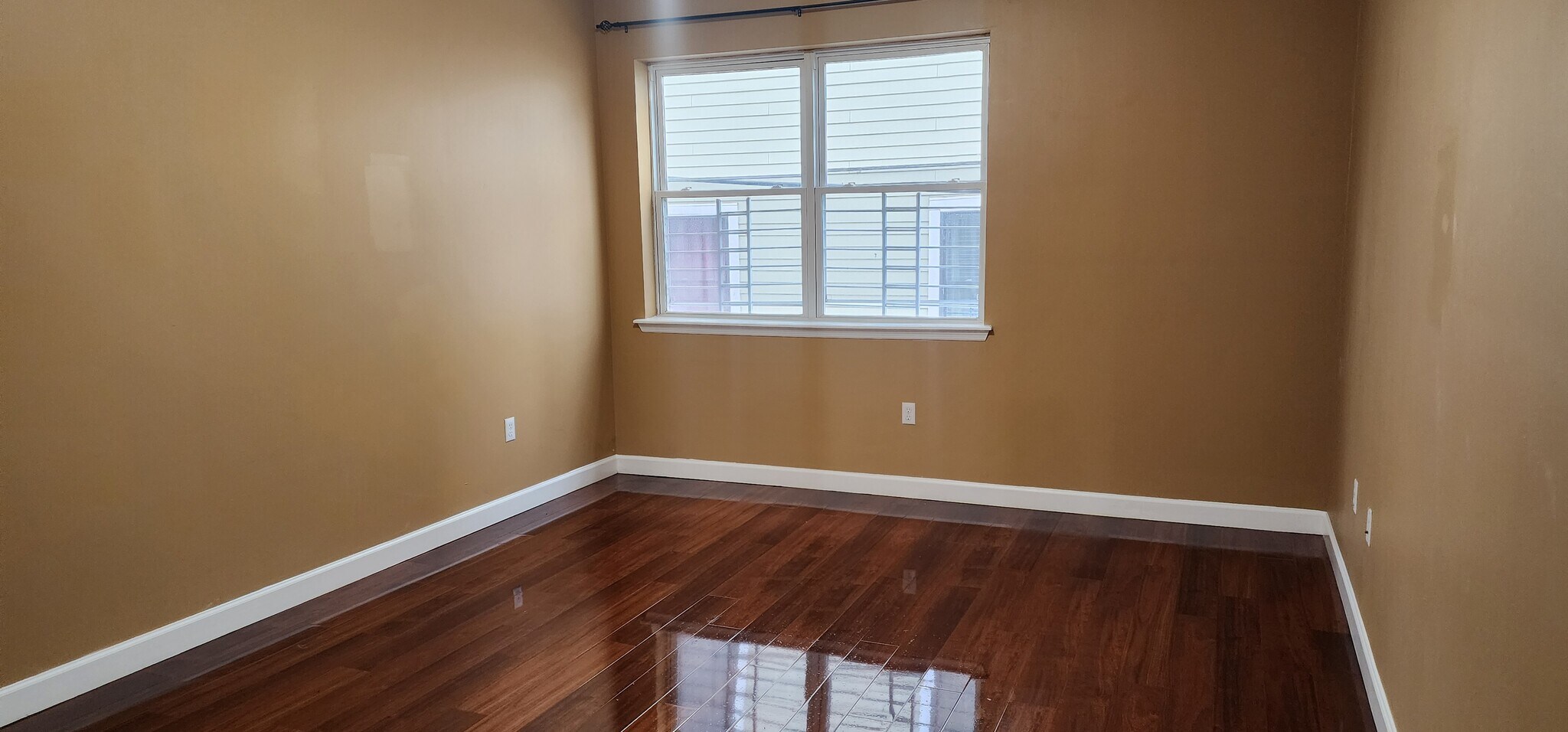 Building Photo - 25 Cottage St