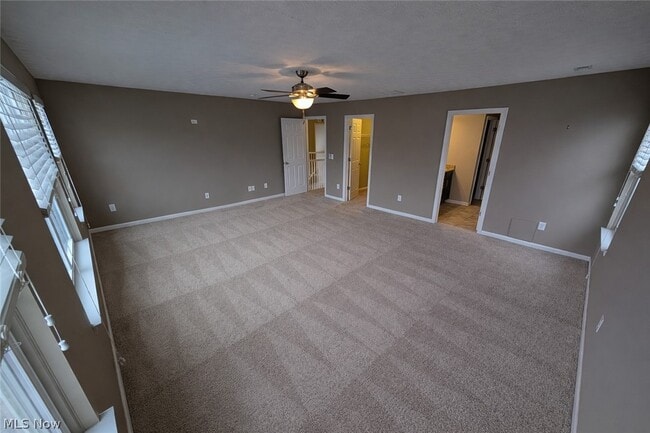 Building Photo - 32815 Rebecca Ln