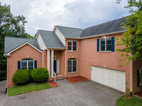 Building Photo - 6844 Collinswood Dr