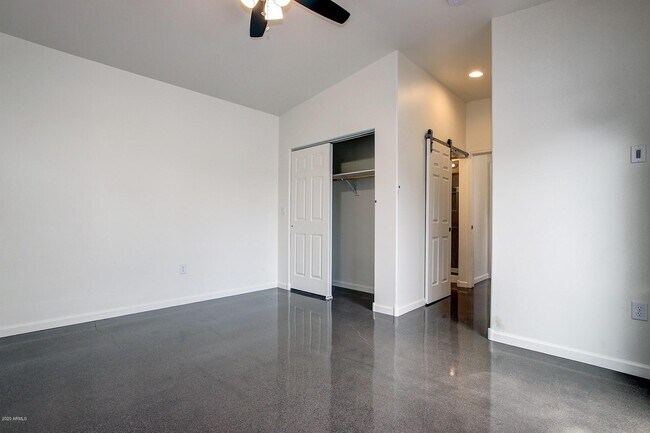 Building Photo - 4515 N 44th St