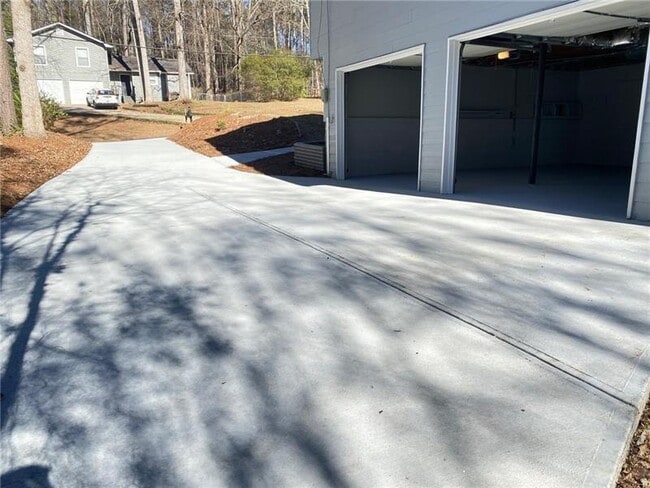 Building Photo - 5825 Stonehaven Dr NW
