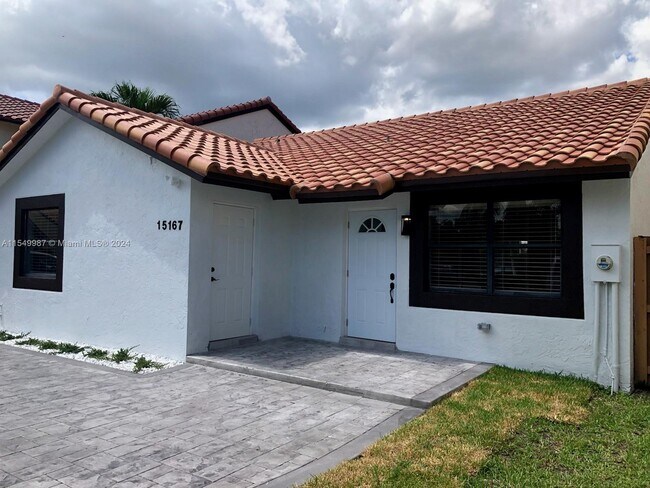 Building Photo - 15167 SW 94th Terrace