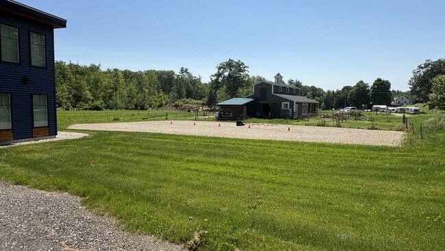 Building Photo - Luxury 2BR Second-Floor Duplex Unit on Picturesque Horse Farm – All Utilities Included!