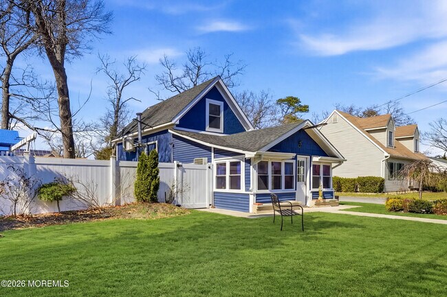 Building Photo - 644 Ocean Ave