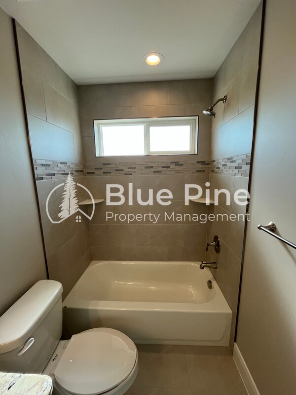 Building Photo - 6326 Ender Ln