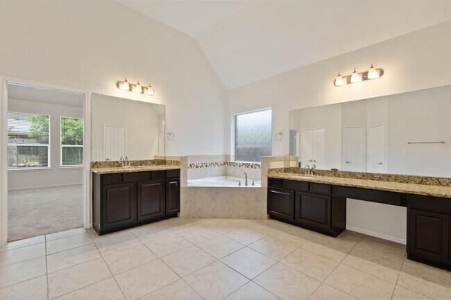 Building Photo - 8193 Tranquil Lake Way