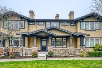 Building Photo - 2Bd/2.5Ba Issaquah Townhouse