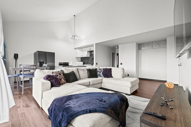 Building Photo - 84-621-755 Ala Mahiku St