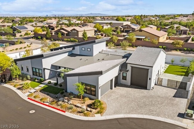 Building Photo - 4315 N Dapple Gray Rd