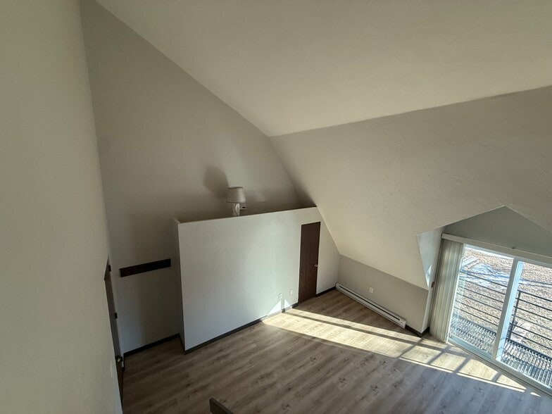 Building Photo - 316 W Mill St