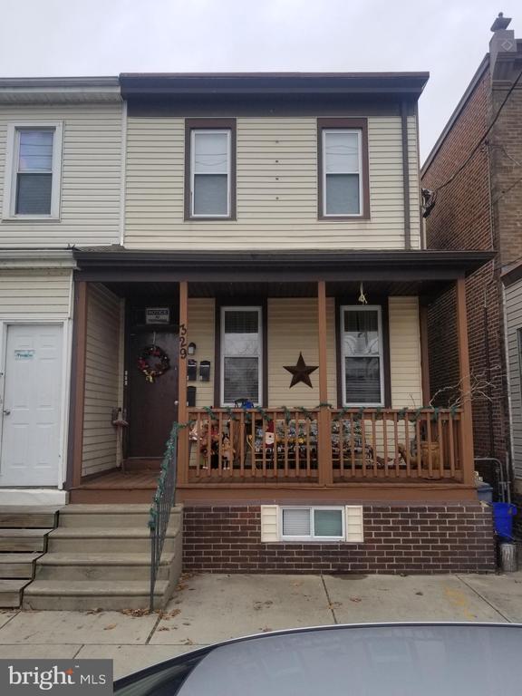 Building Photo - 329 N Burlington St