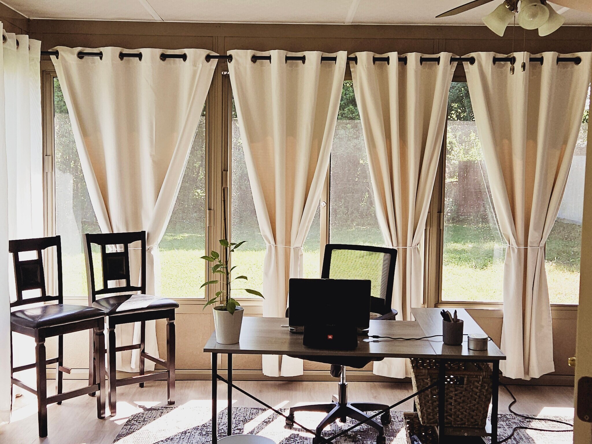 Bonus room/office - 18715 Hamilton St