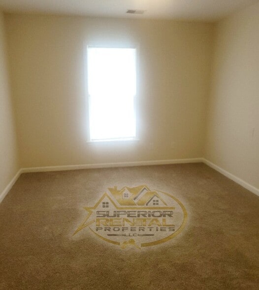 Building Photo - 13 Tomafield Ct