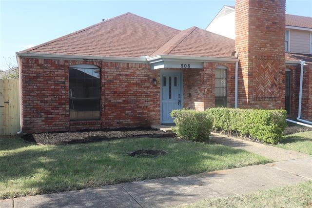 Building Photo - 808 Woodway Ln