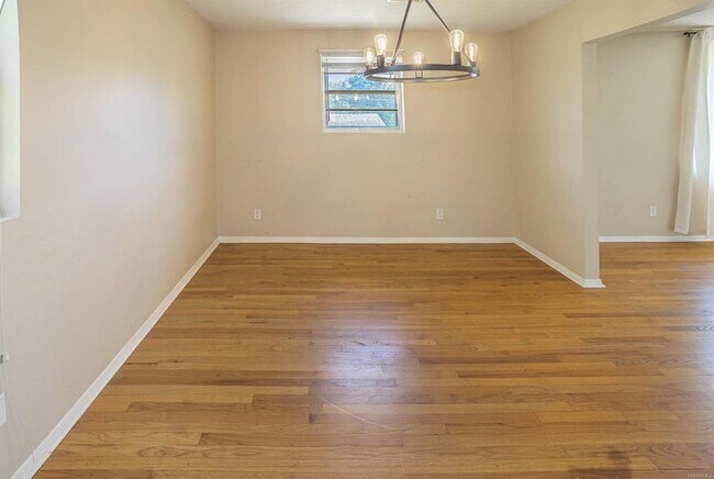 Building Photo - 1422 Flamingo Ln