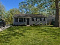Building Photo - 1417 Richard Dr