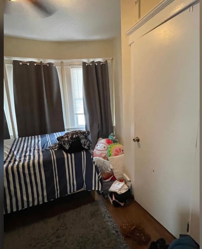 Building Photo - 275 S Main St