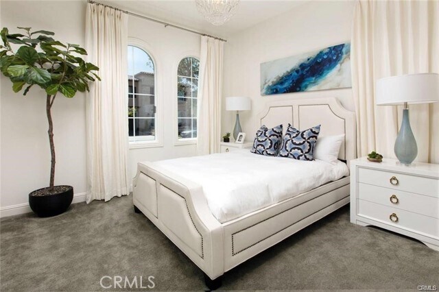 Building Photo - 27 Sorrel