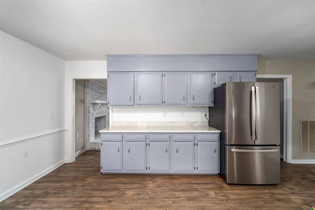 Building Photo - 9201 Rattlesnake Rd