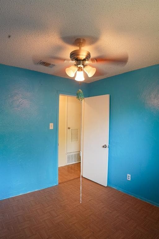 Building Photo - 1302 Begonia Terrace