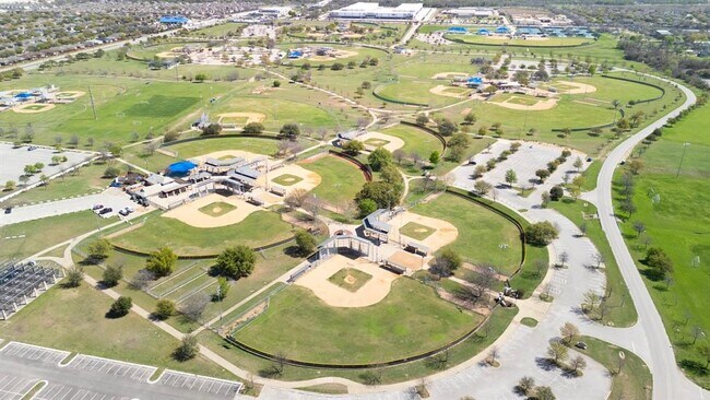 Building Photo - 1306 Lou Gehrig Ln