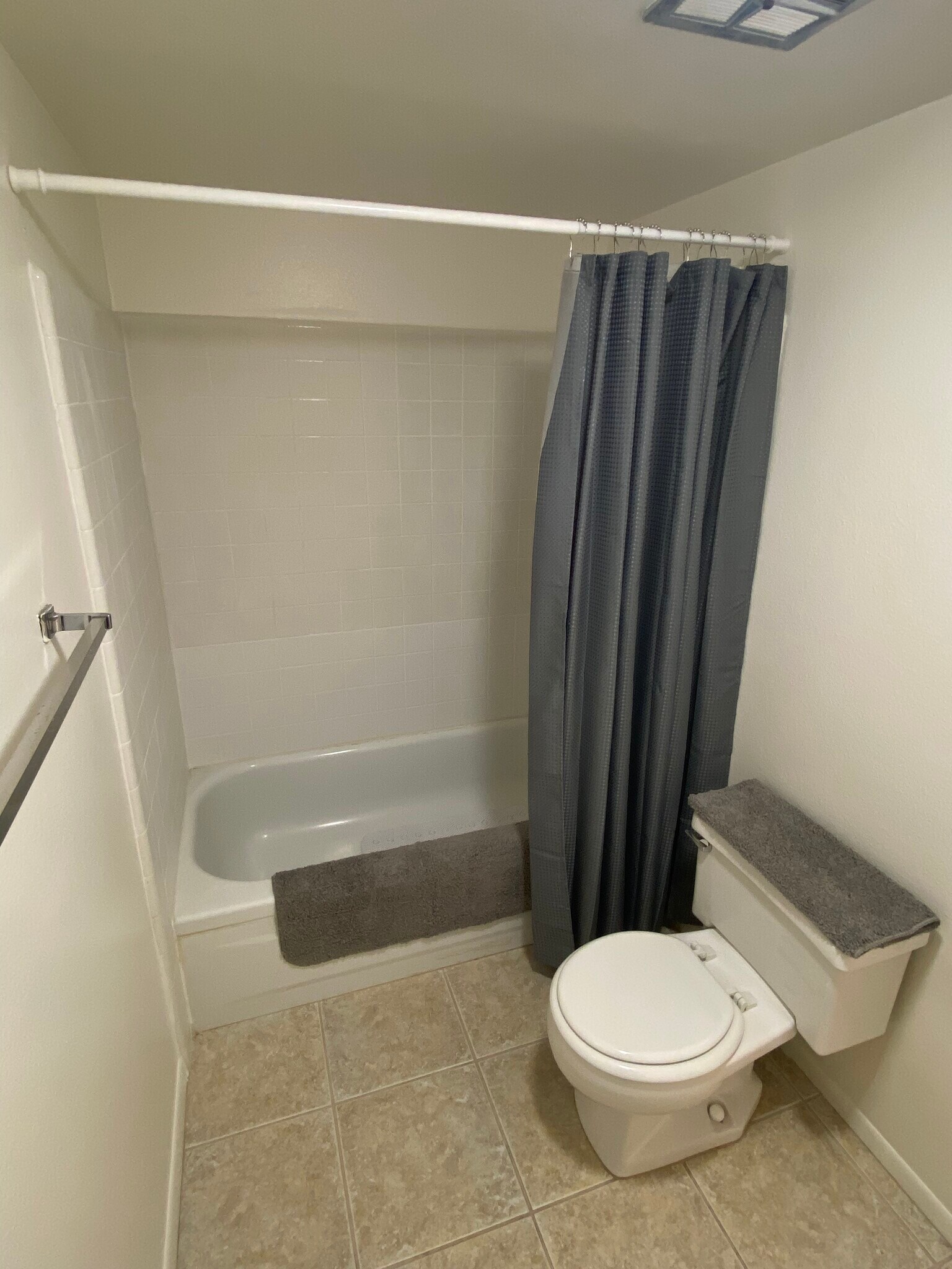 Building Photo - 3737 E Turney Ave