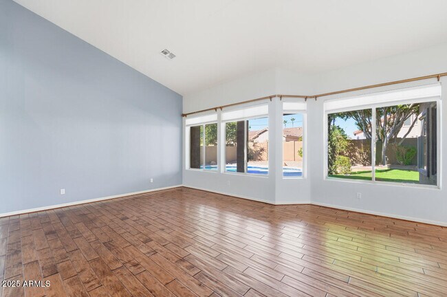 Building Photo - 7180 W Trails Dr