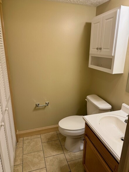 Building Photo - 2305 Adams Ave