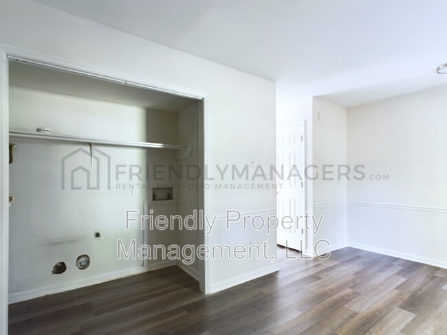 Building Photo - 4071 Greene Haven Dr