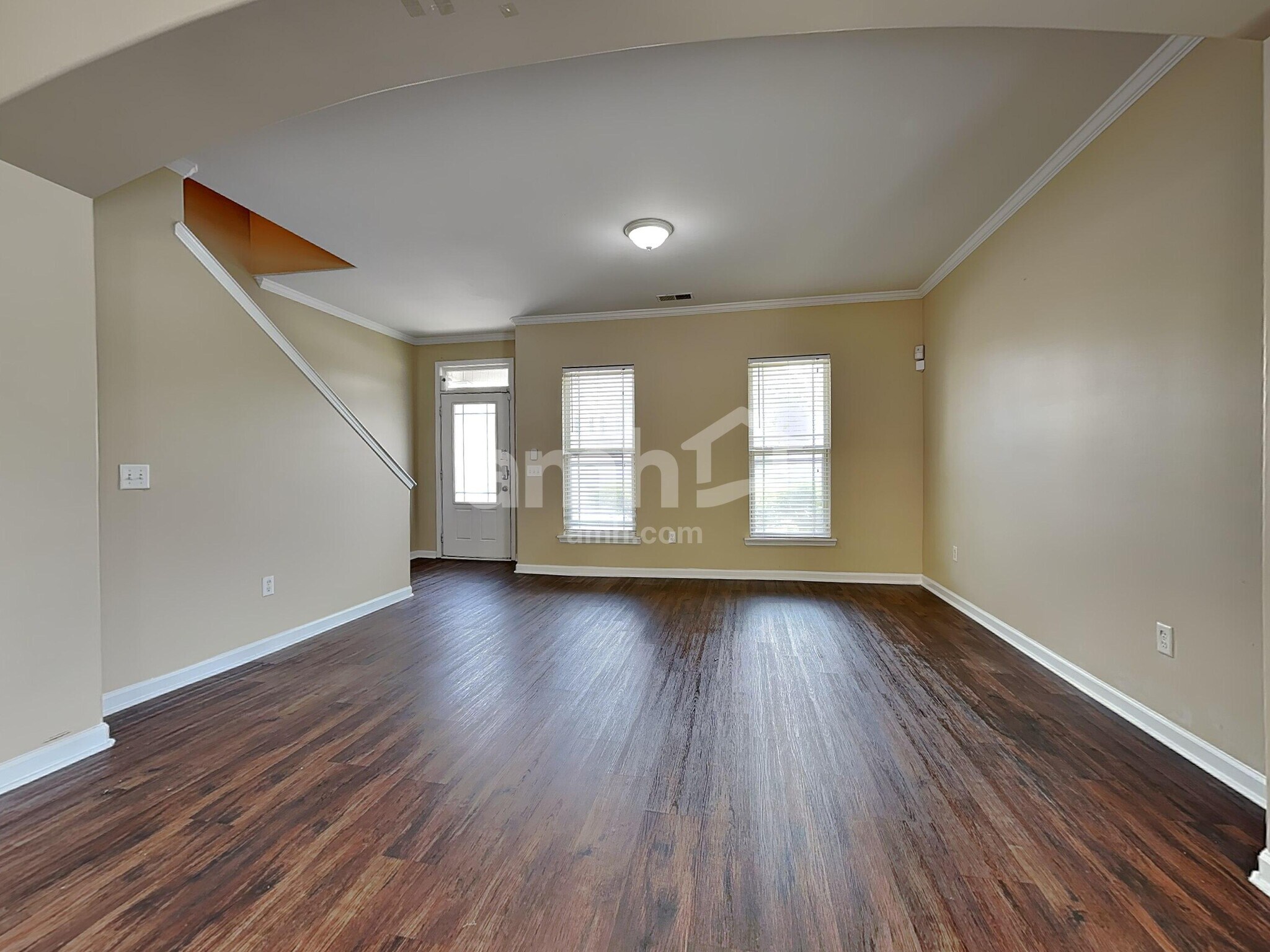 Building Photo - 103 Lake House Rd