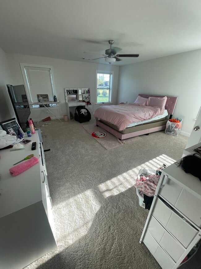 Building Photo - 432 Setter Trail