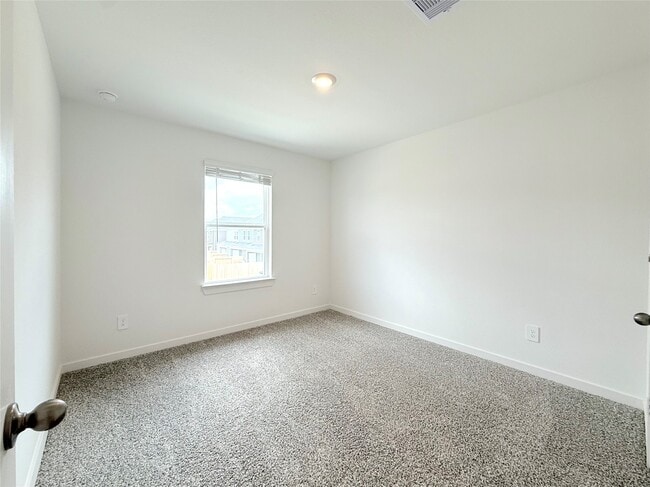 Building Photo - 28214 Meadowlark Sky Dr