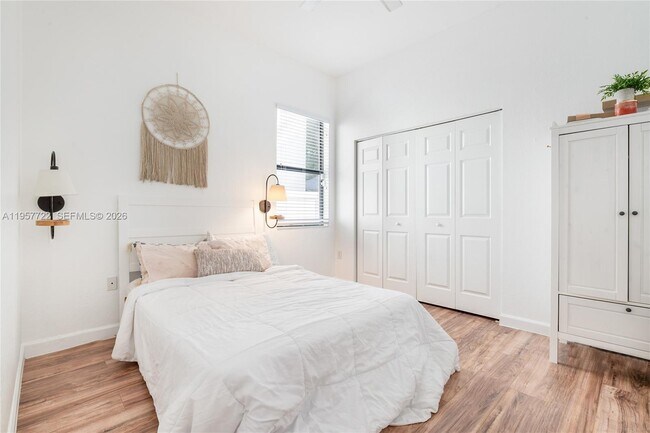 Building Photo - 3550 W 86th Terrace