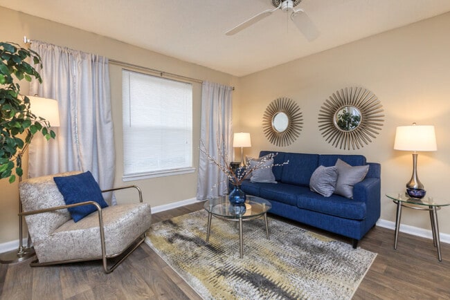 Building Photo - Mission Matthews Place