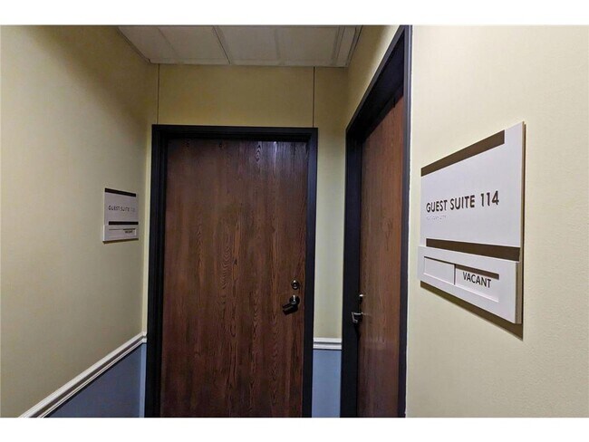 Building Photo - 6500 Woodlake Dr