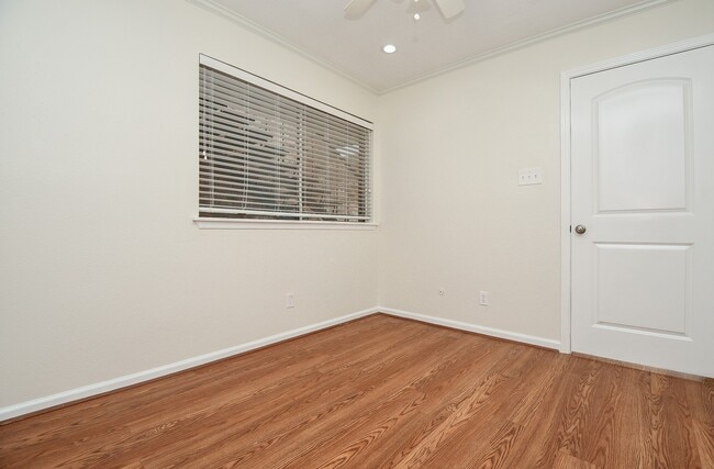 Building Photo - 4040 San Felipe St