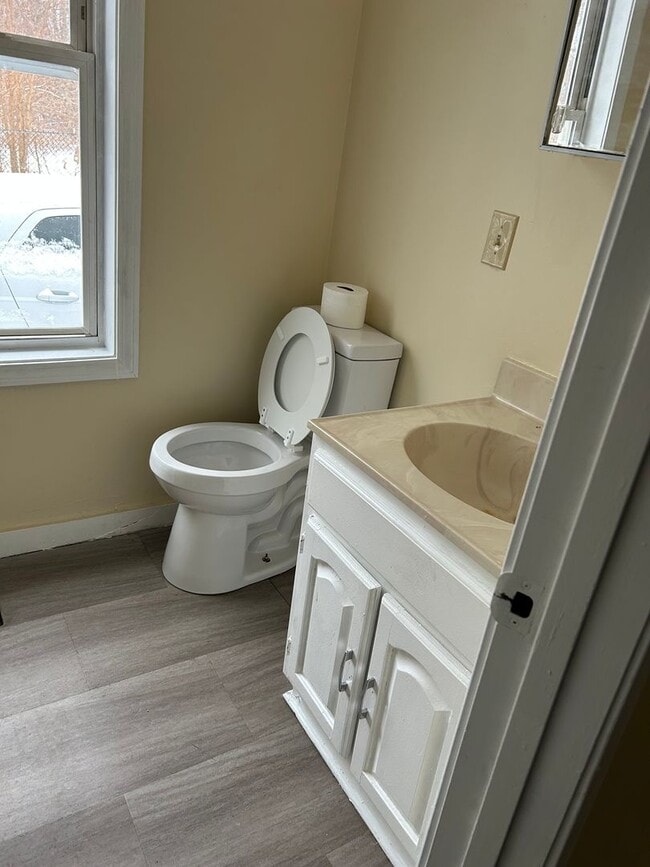 Building Photo - 7 Gowen St