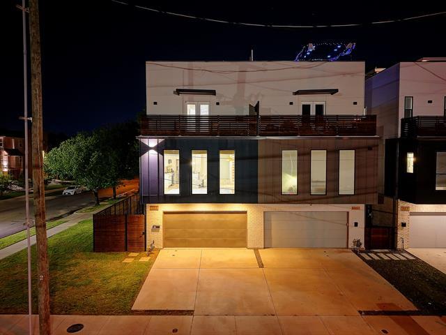 Building Photo - 183 S Prairie Ave