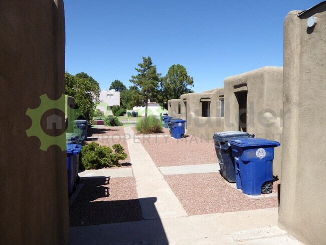 Building Photo - 3426 Smith Ave SE