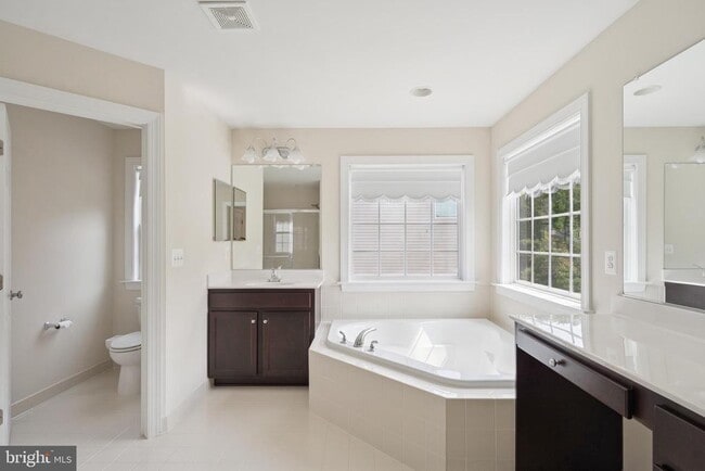 Building Photo - 4917 Quixote Ct