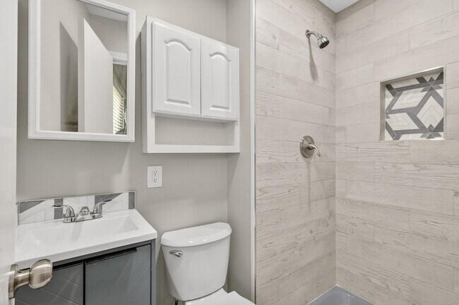 Building Photo - 4827 Bradyville Pike