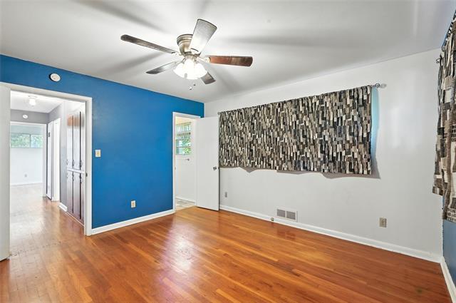 Building Photo - 1502 Westcrest Dr